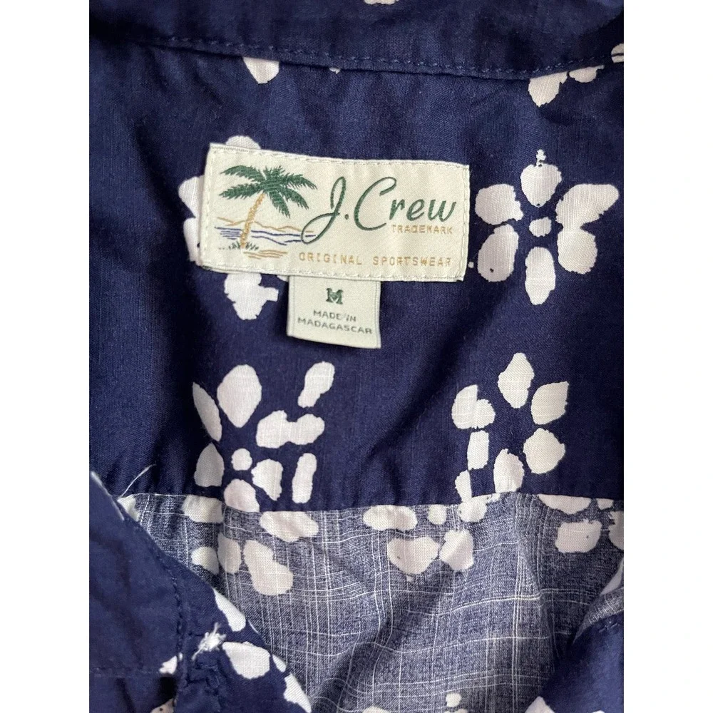 J.‎ Crew Men’s Navy Floral Organic Cotton Button-Up 2 Pocket Size Mediun